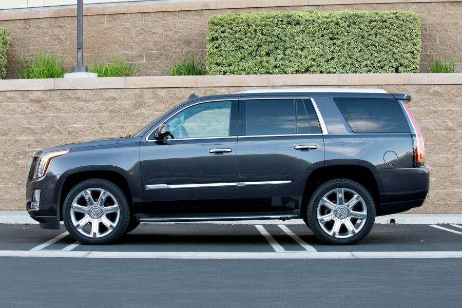  Cadillac Escalade 4WD Luxury 2015 года  (фото 5 из 42)